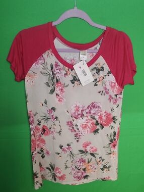 Brenda’s USA Floral Raglan Shirt - Style 5624-b - Size Small